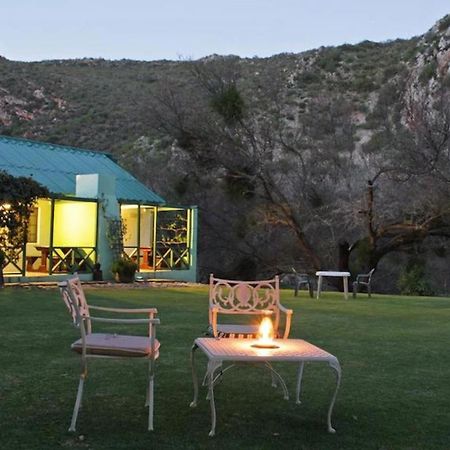מונטאגו Rainbow Glen Self Catering Chalets מראה חיצוני תמונה