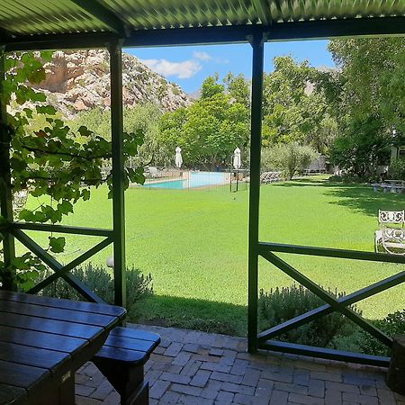 מונטאגו Rainbow Glen Self Catering Chalets מראה חיצוני תמונה