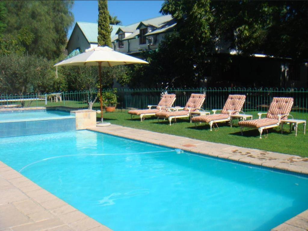 מונטאגו Rainbow Glen Self Catering Chalets מראה חיצוני תמונה