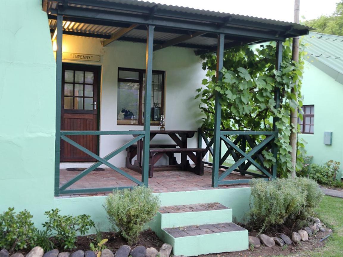 מונטאגו Rainbow Glen Self Catering Chalets חדר תמונה