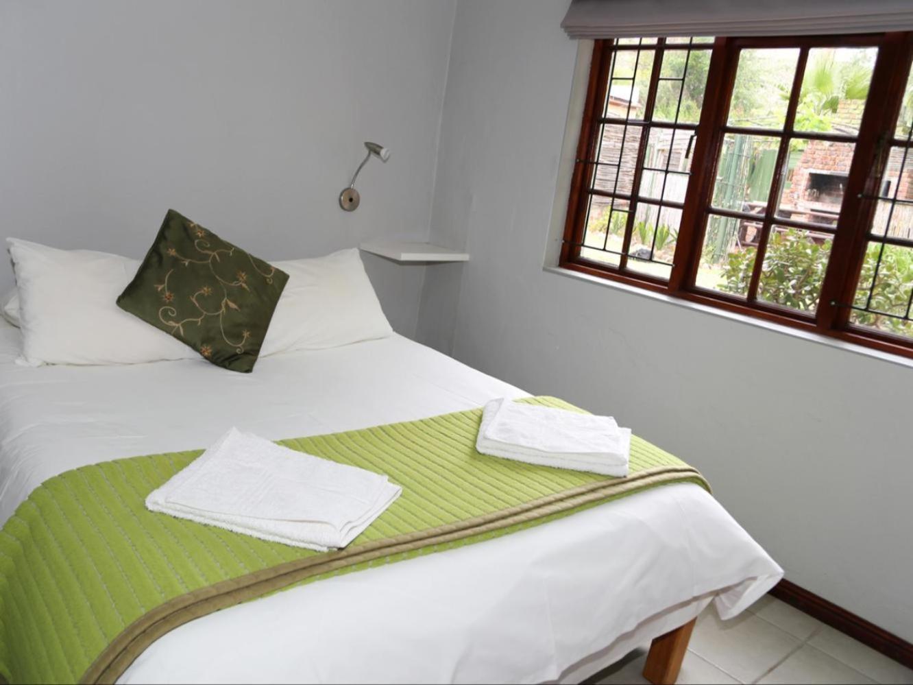 מונטאגו Rainbow Glen Self Catering Chalets חדר תמונה