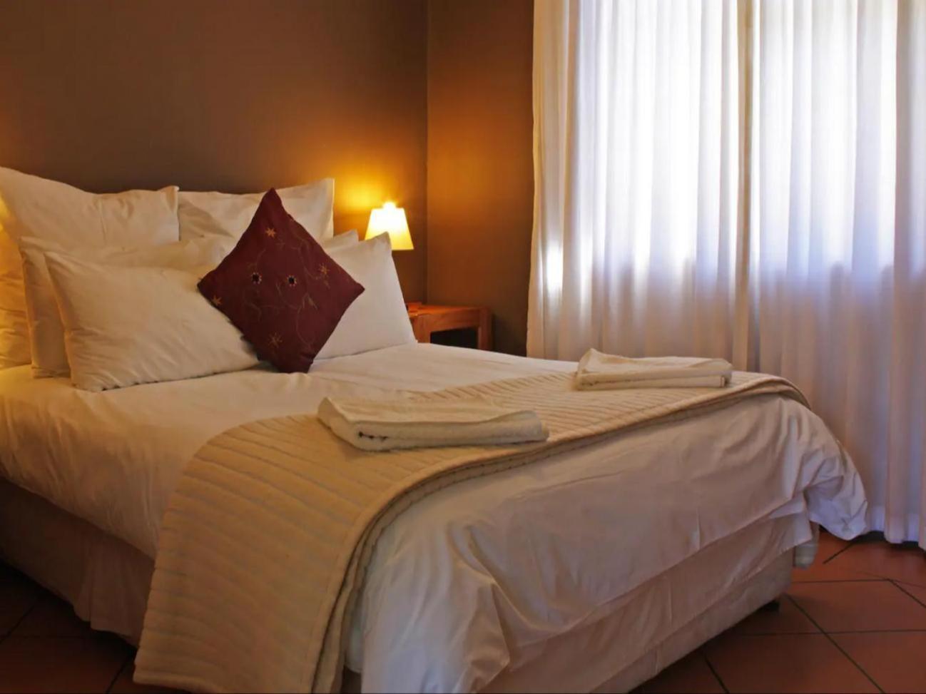 מונטאגו Rainbow Glen Self Catering Chalets חדר תמונה