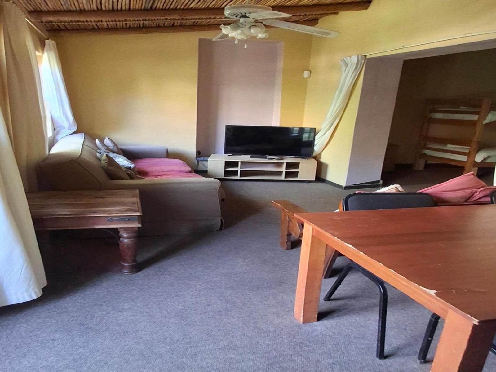 מונטאגו Rainbow Glen Self Catering Chalets מראה חיצוני תמונה