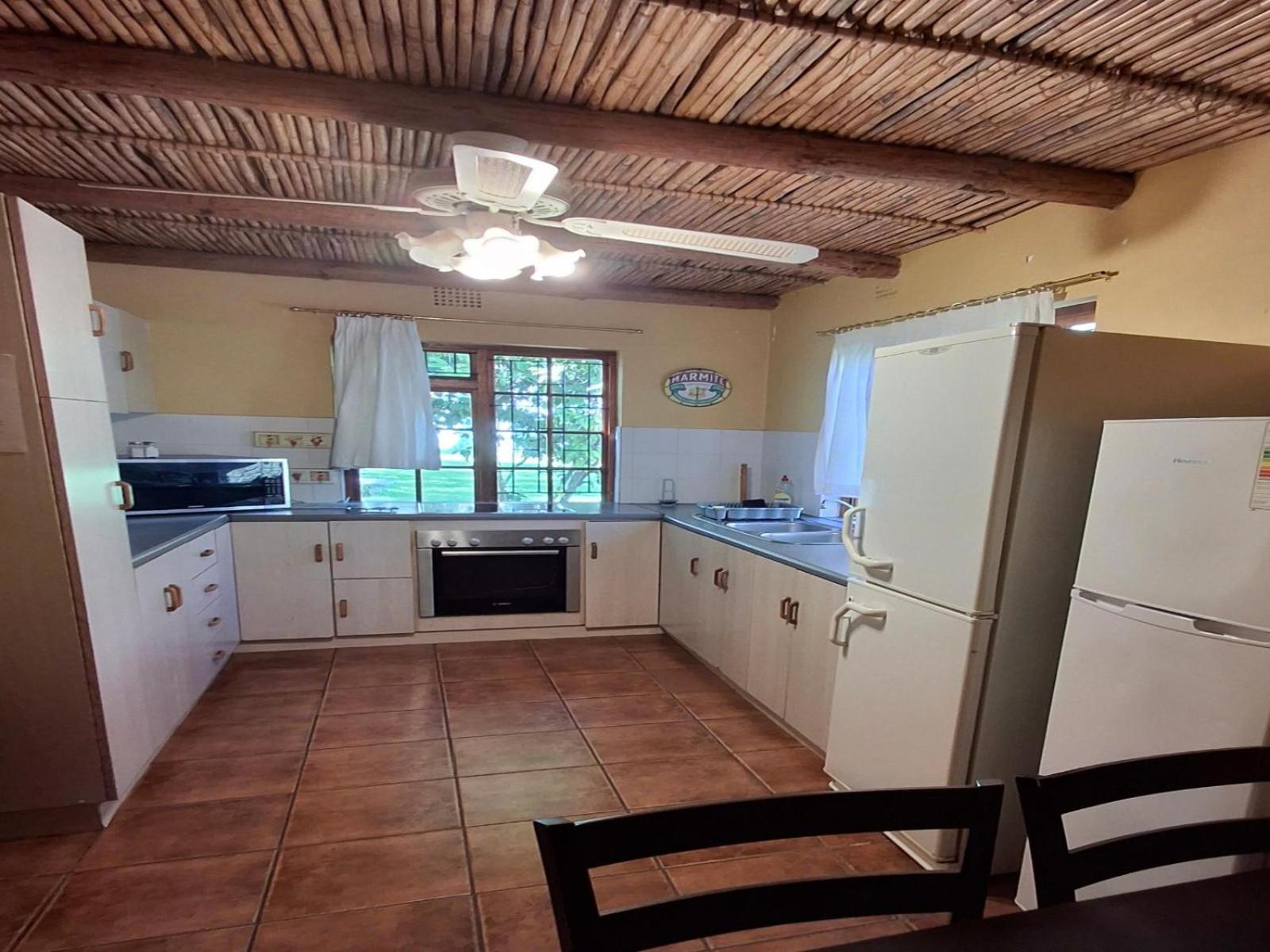מונטאגו Rainbow Glen Self Catering Chalets חדר תמונה