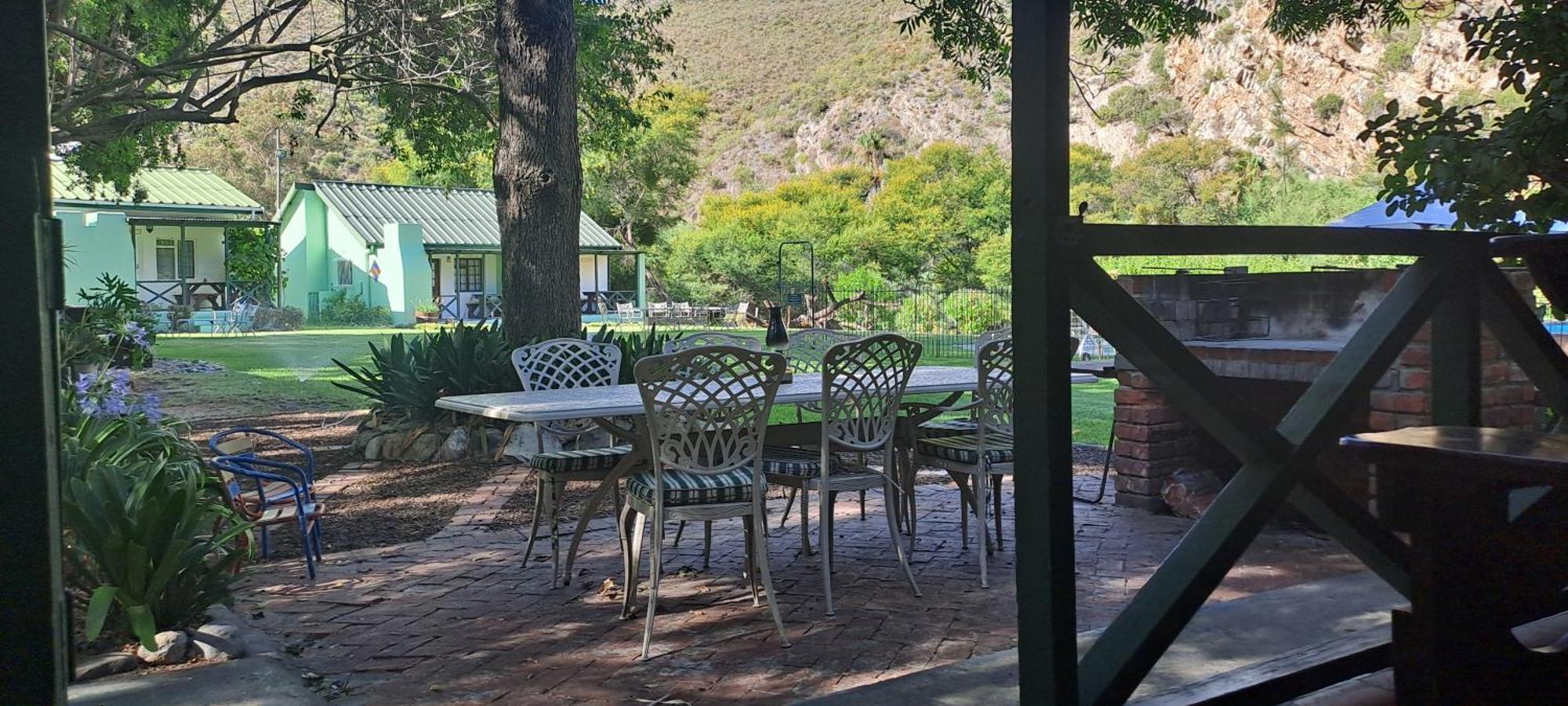 מונטאגו Rainbow Glen Self Catering Chalets מראה חיצוני תמונה