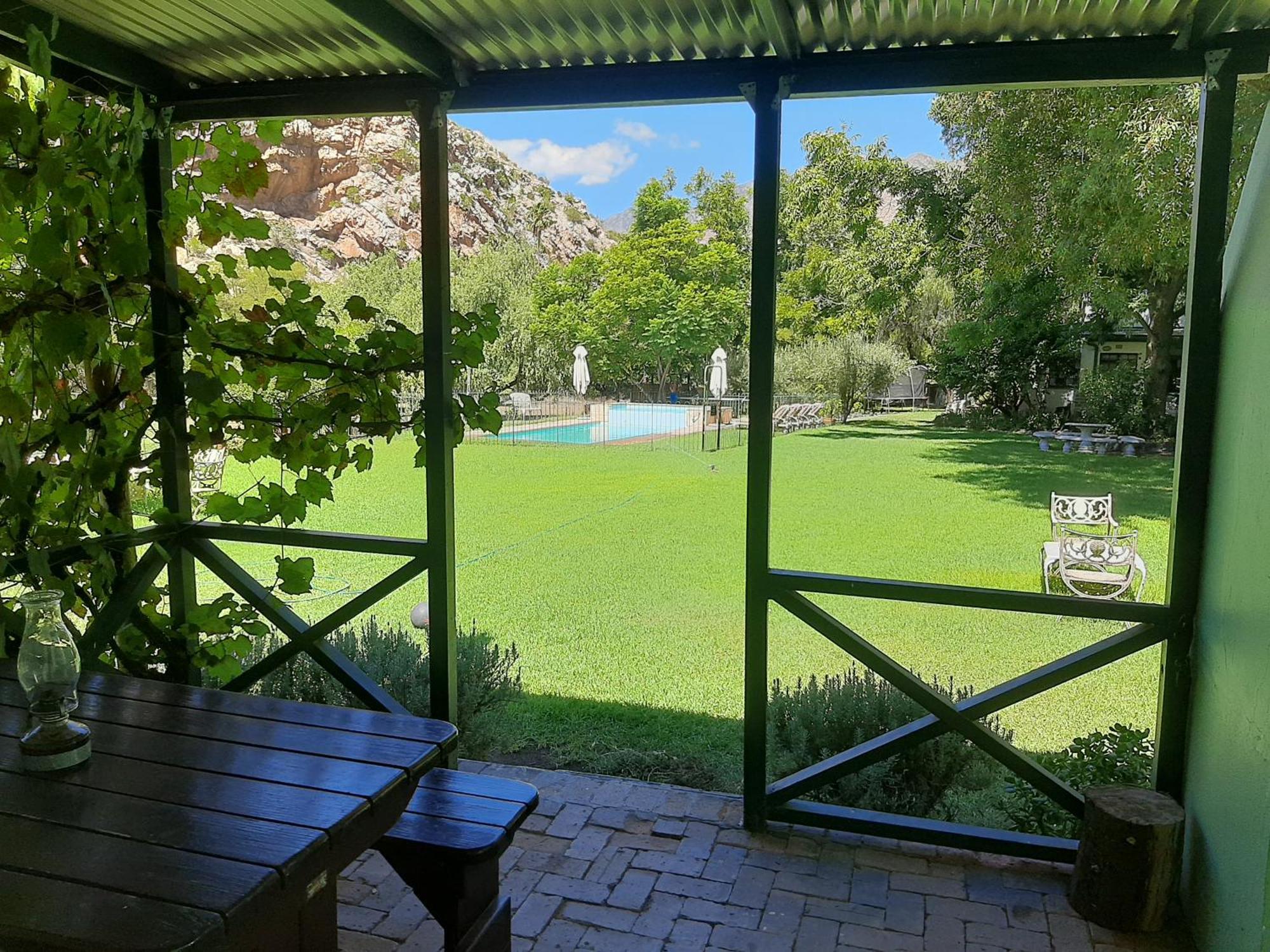 מונטאגו Rainbow Glen Self Catering Chalets מראה חיצוני תמונה